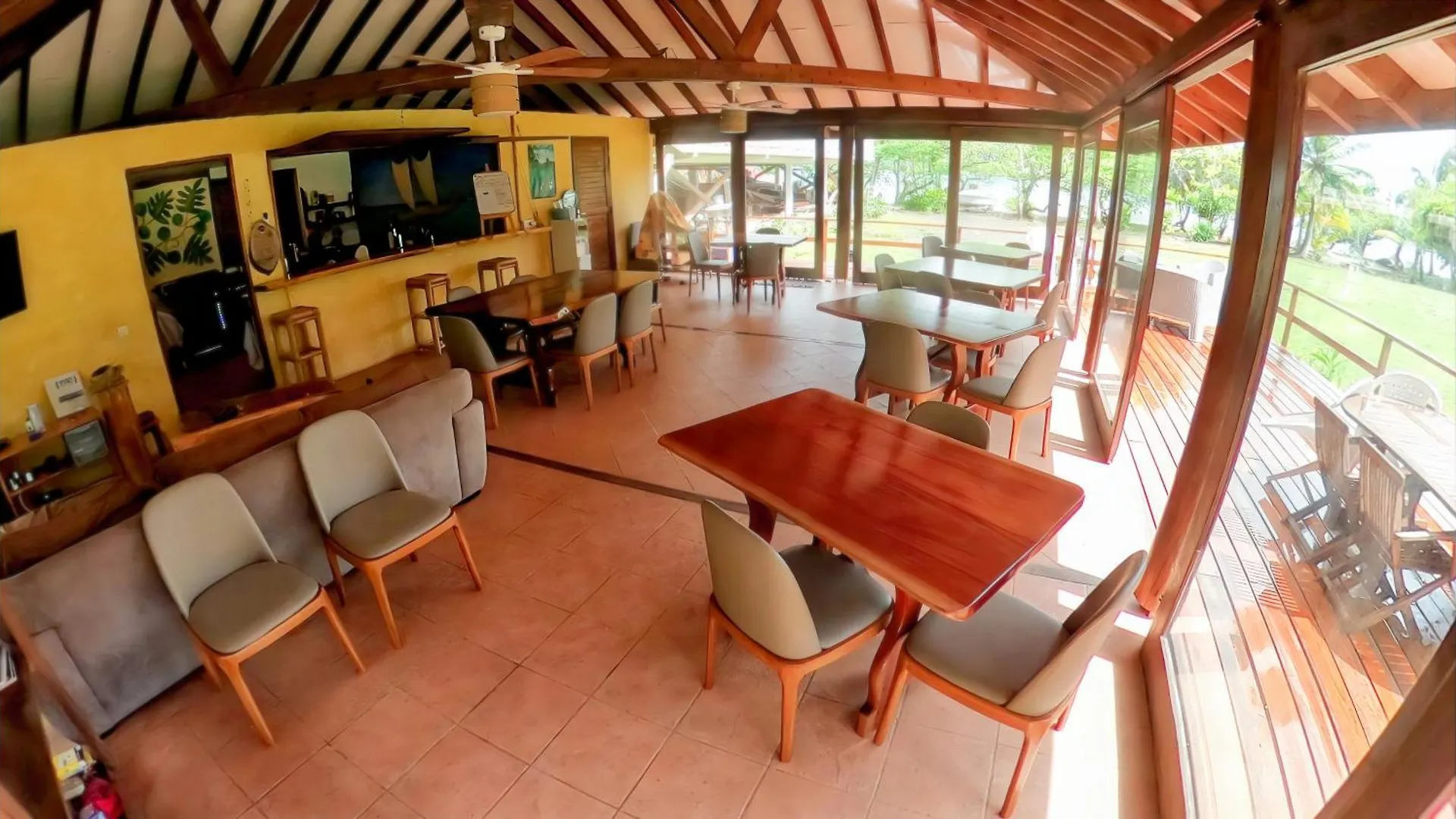 Fare Oviri Lodge Opoa Apartment