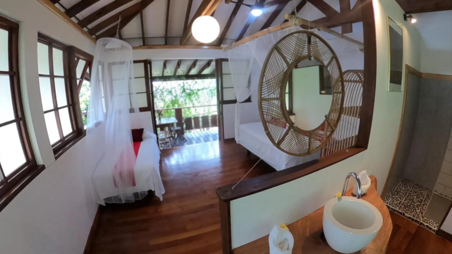 Fare Oviri Lodge Opoa French Polynesia